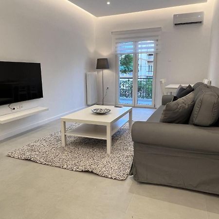 Comfy Apartment In Nea Smirni アテネ エクステリア 写真